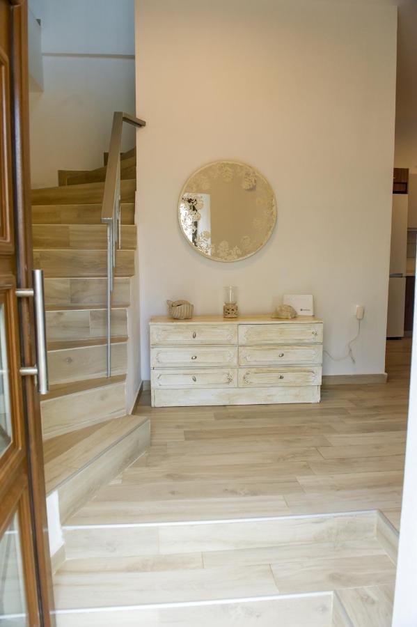 To Petrino Holidays House Metagkitsi Buitenkant foto